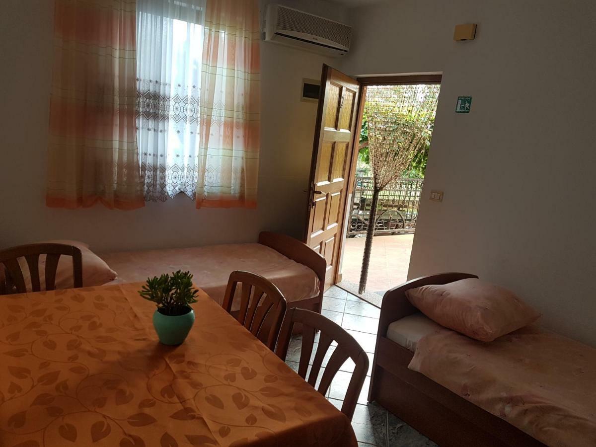 Apartman Edin Umago Exterior foto